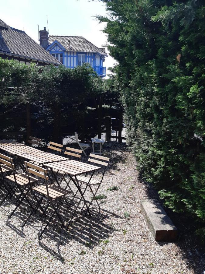 Maison En Bord De Mer บลอนวิลล์-ซัวร์-แมร์ ภายนอก รูปภาพ